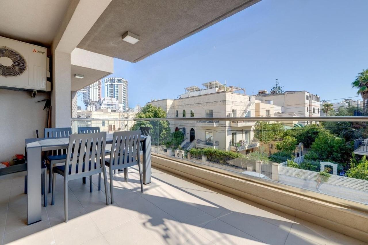 Marvellous 3Br Apartment In Central St Julians San Julián Exterior foto